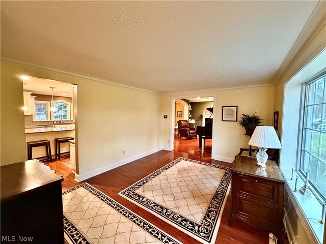 243 Greenbriar Drive, Cortland, OH 44410