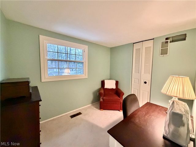 243 Greenbriar Drive, Cortland, OH 44410
