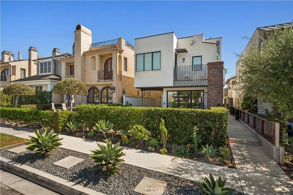 608 1/2 Orchid, Corona Del Mar, CA 92625 — exterior