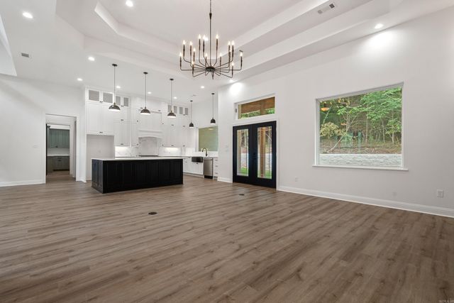 122 Hidden Eagle Terrace, Hot Springs National Park, AR 71901