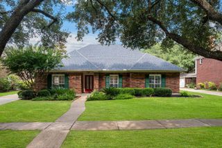 1510 S Yegua River Circle, Sugar Land, TX 77478