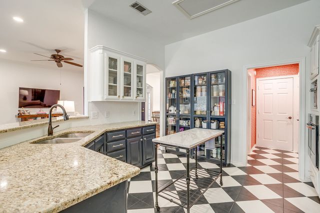 7732 Bridlewood Court, North Richland Hills, TX 76182