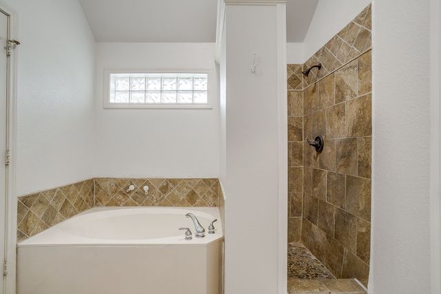 7732 Bridlewood Court, North Richland Hills, TX 76182