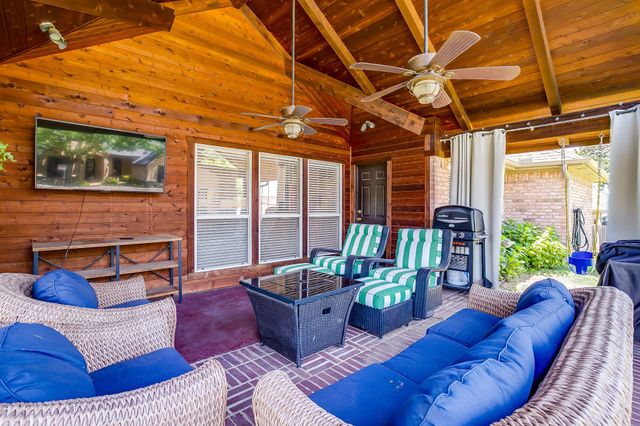 7732 Bridlewood Court, North Richland Hills, TX 76182