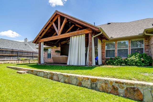 7732 Bridlewood Court, North Richland Hills, TX 76182