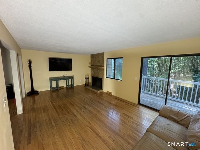 54 Currier Place 54, Cheshire, CT 06410