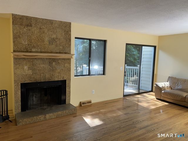 54 Currier Place 54, Cheshire, CT 06410