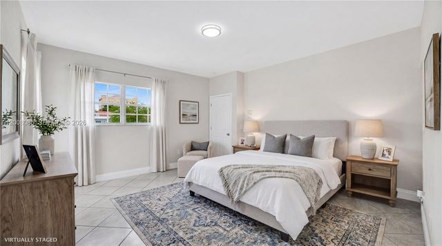 2850 NW 5th St, Miami, FL 33125