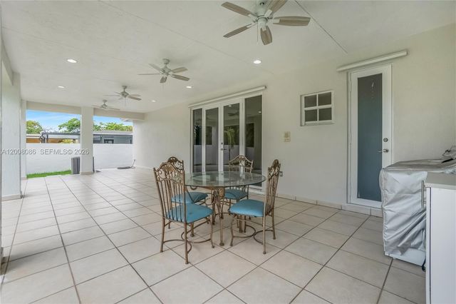 2850 NW 5th St, Miami, FL 33125