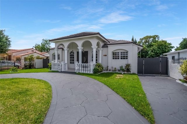 2850 NW 5th St, Miami, FL 33125