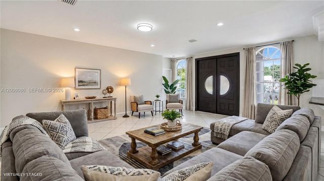 2850 NW 5th St, Miami, FL 33125