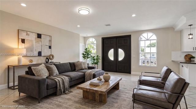 2850 NW 5th St, Miami, FL 33125