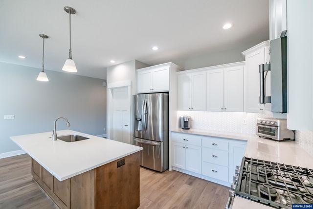 551 SE Arbor St, Sublimity, OR 97385