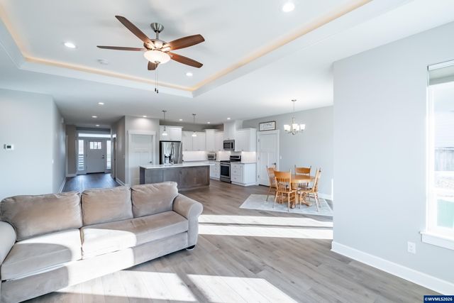 551 SE Arbor St, Sublimity, OR 97385