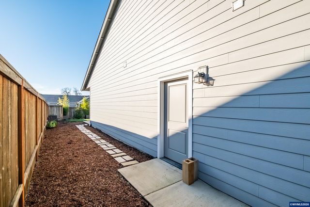 551 SE Arbor St, Sublimity, OR 97385