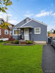 814 92nd Street, Niagara Falls, NY 14304