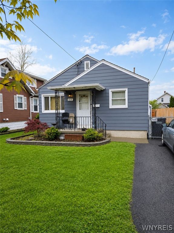 814 92nd Street, Niagara Falls, NY 14304