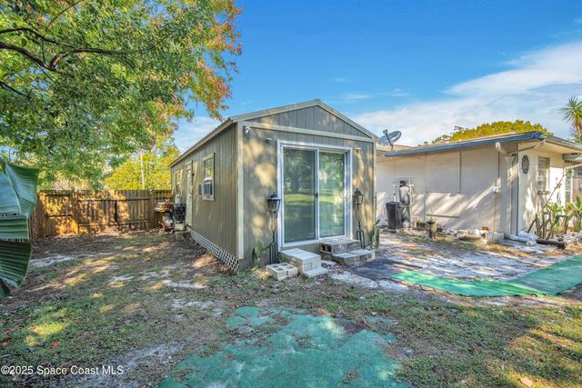 11 Aster Drive, Debary, FL 32713