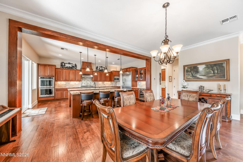 Image 14 of property listing at 2170 Arpagos Lane, Reno, NV 89521