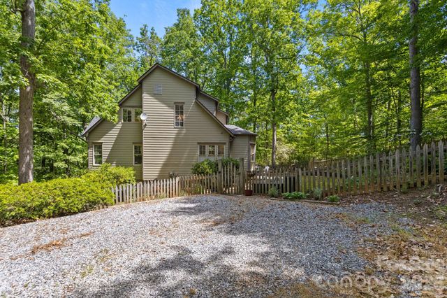 2825 Hunting Country Road, Tryon, NC 28782