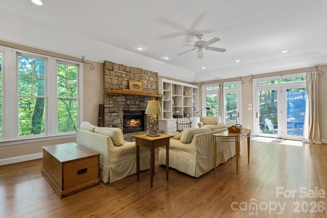 2825 Hunting Country Road, Tryon, NC 28782