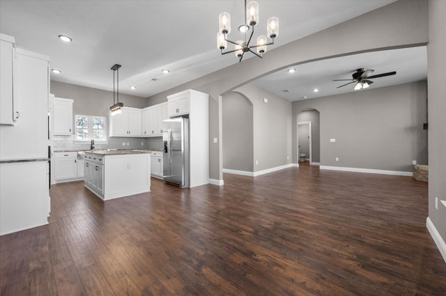 4609 County Road 206, Grandview, TX 76050