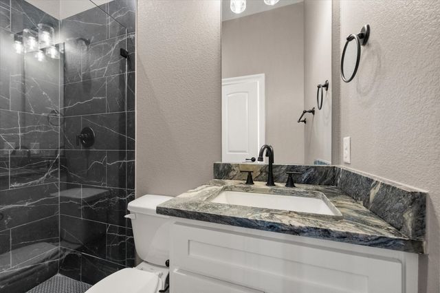 4609 County Road 206, Grandview, TX 76050