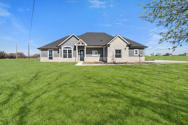 4609 County Road 206, Grandview, TX 76050