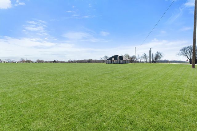 4609 County Road 206, Grandview, TX 76050