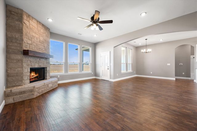 4609 County Road 206, Grandview, TX 76050