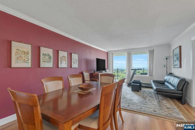 1530 Palisade Avenue 23E, Fort Lee, NJ 07024