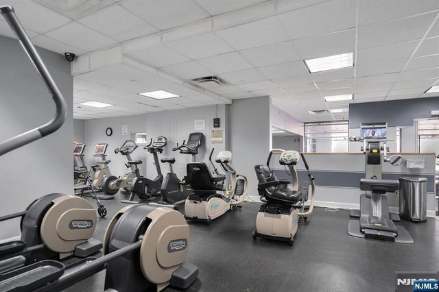 1530 Palisade Avenue 23E, Fort Lee, NJ 07024