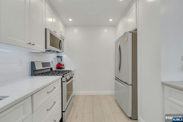 1530 Palisade Avenue 23E, Fort Lee, NJ 07024
