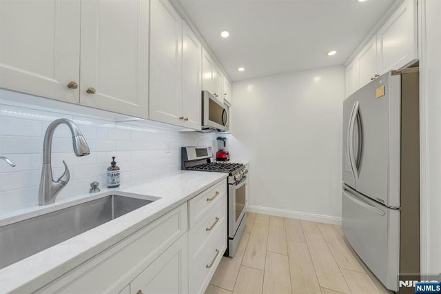 1530 Palisade Avenue 23E, Fort Lee, NJ 07024