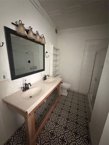 700 W Texas Street, Denison, TX 75020