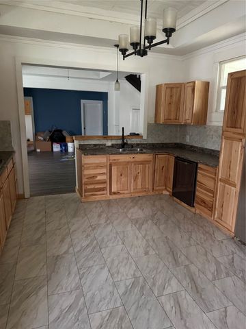 700 W Texas Street, Denison, TX 75020