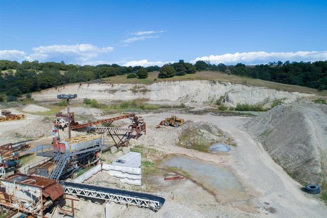 15653 Hwy 108, Jamestown, CA 95327