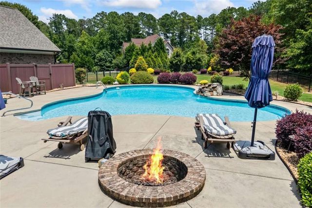 1211 Highgrove Court, Monroe, GA 30655