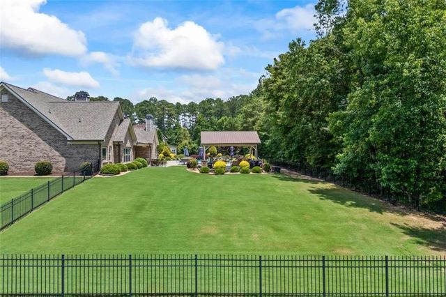 1211 Highgrove Court, Monroe, GA 30655