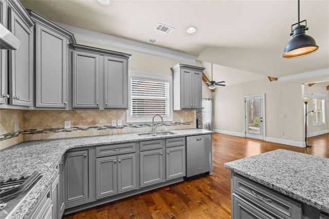 1211 Highgrove Court, Monroe, GA 30655