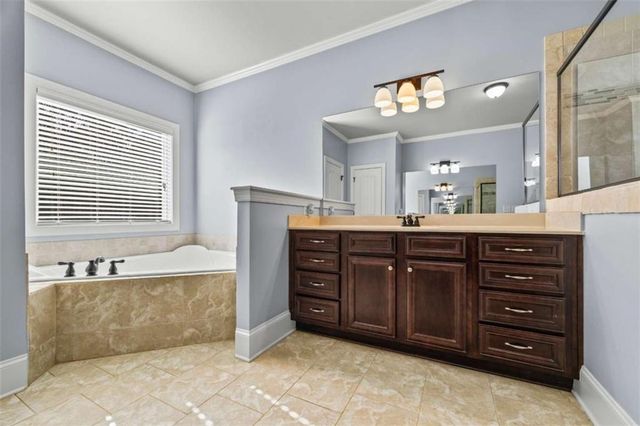 1211 Highgrove Court, Monroe, GA 30655