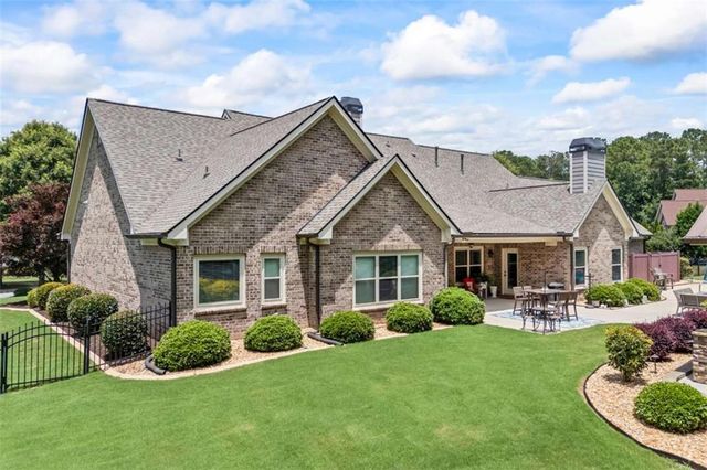 1211 Highgrove Court, Monroe, GA 30655