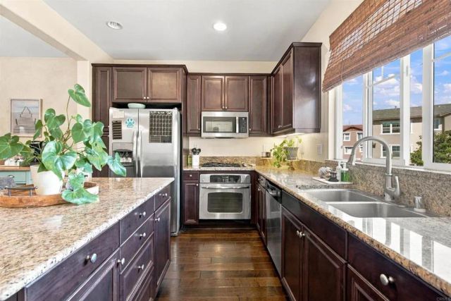 2011 Copper Ridge Rd, Santee, CA 92071