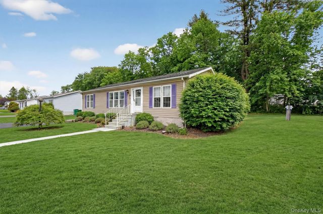 32 2nd Drive, Hyde Park, NY 12538