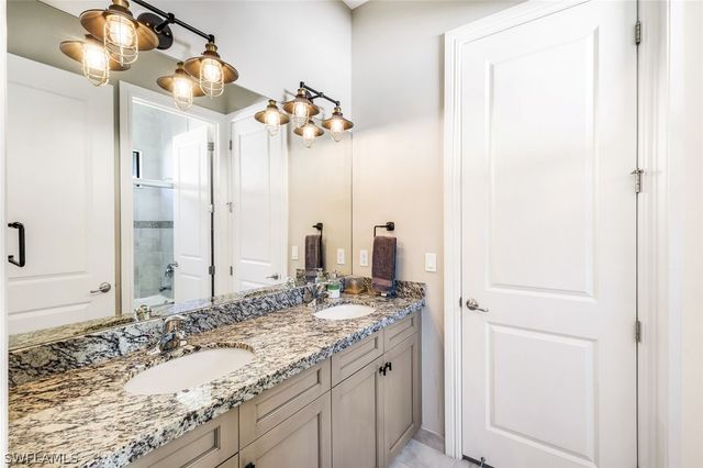 9469 Greenleigh CT, Naples, FL 34120