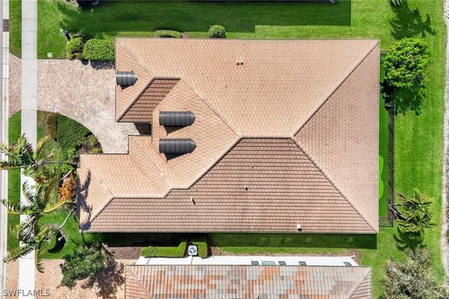 9469 Greenleigh CT, Naples, FL 34120