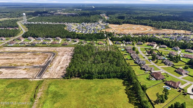 Palmetto Drive, Ocean Springs, MS 39564