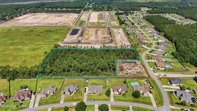 Palmetto Drive, Ocean Springs, MS 39564