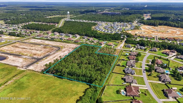 Palmetto Drive, Ocean Springs, MS 39564