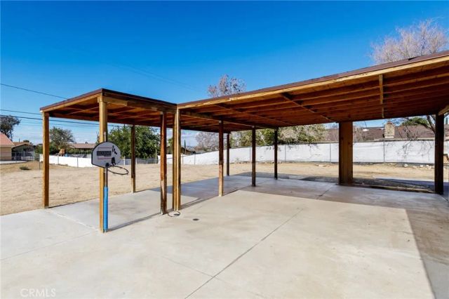 15808 Heatherdale, Victorville, CA 92394